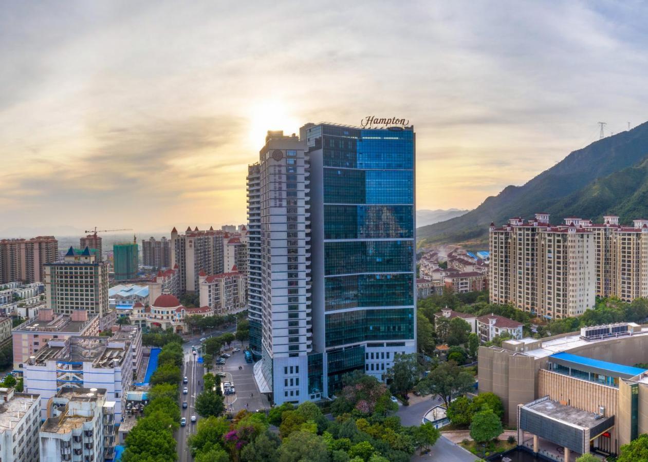 Hampton By Hilton Qingyuan Qingxin District Otel Dış mekan fotoğraf